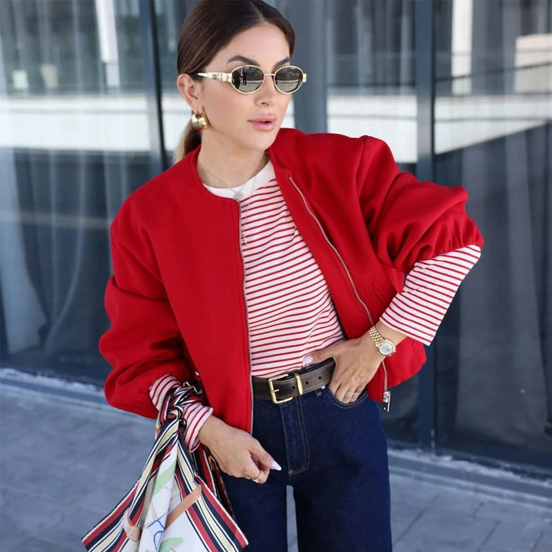 Cropped Bomberjacke mit Zipper – Trend trifft Komfort (2024 Edition)