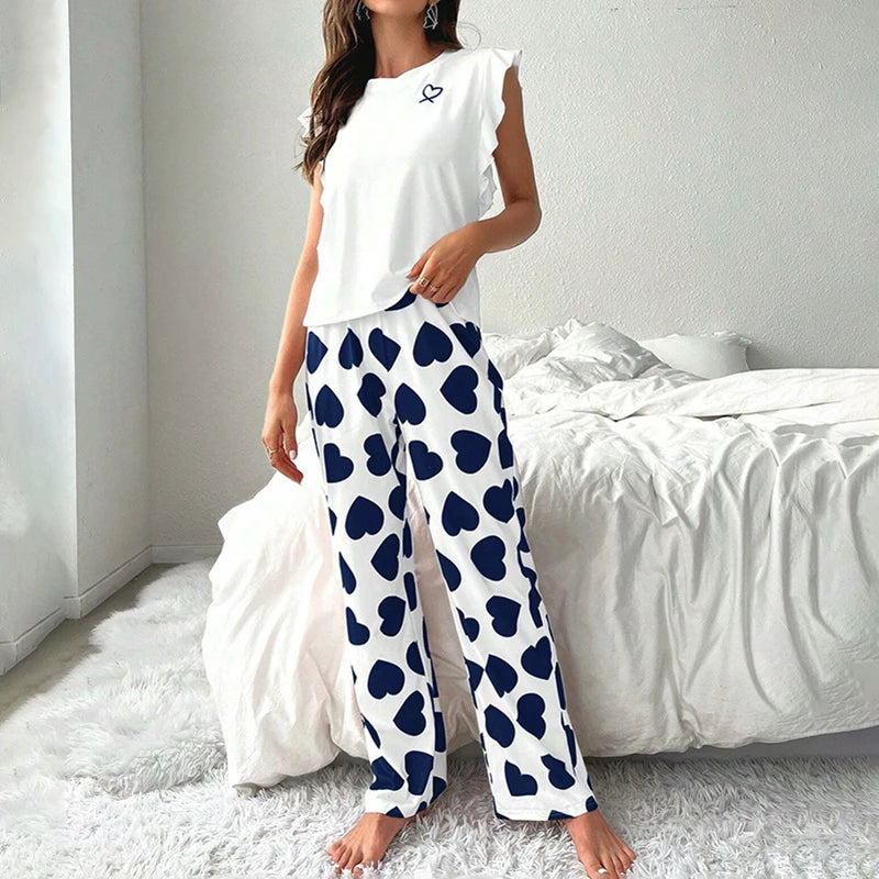 Zweiteiliges Pyjama-Set mit Herz-Print – Bequem & süß für Herbstnächte