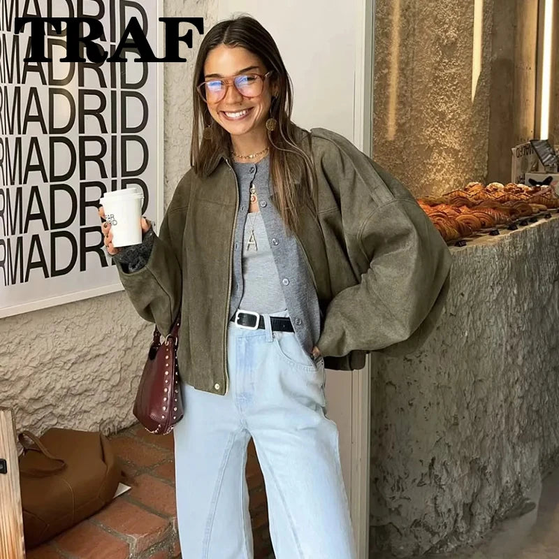 Oversized Bomberjacke aus Wildleder – Frühlingsfrisch in Grün (2025 Edition)