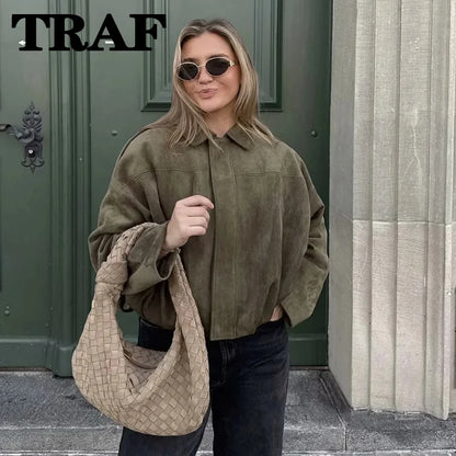 Oversized Bomberjacke aus Wildleder – Frühlingsfrisch in Grün (2025 Edition)