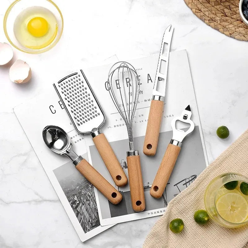 Küchenhelfer-Set – 9-teiliges Set mit Holzgriff für stilvolles Kochen & Backen